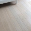 Parkett & Dielen mit dezenter Alterung, di Legno